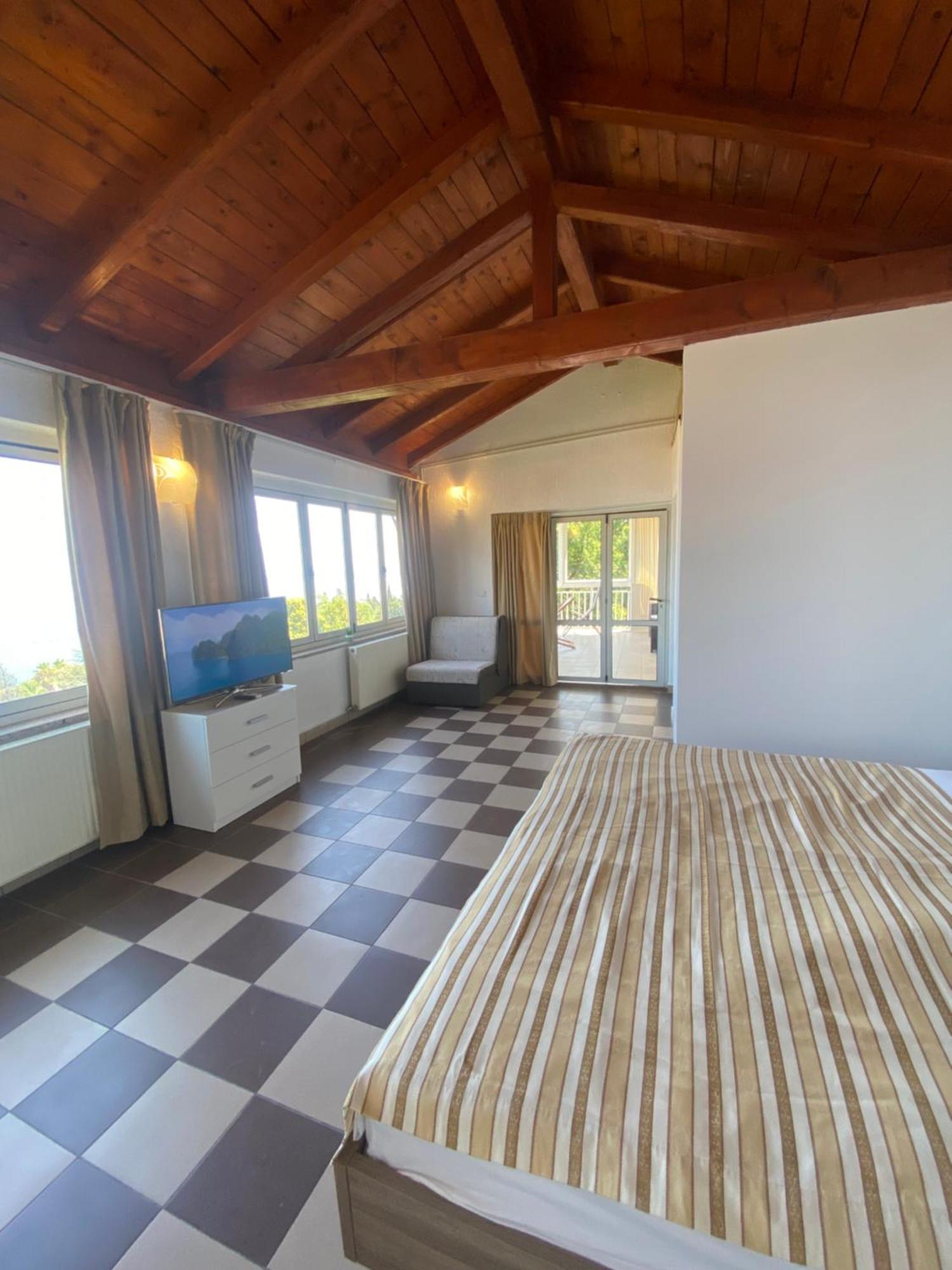 Villa Salyna Icici Luaran gambar