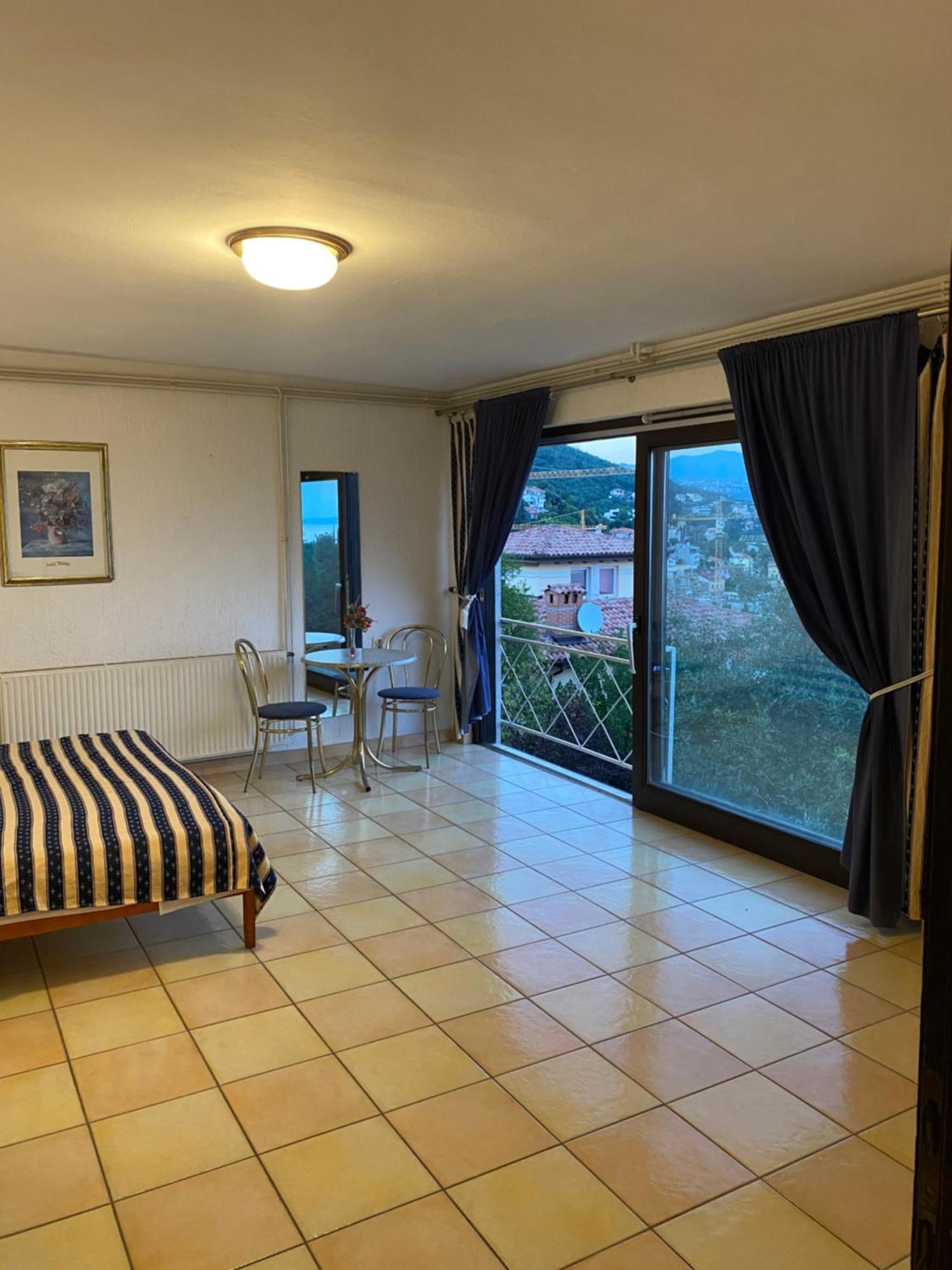 Villa Salyna Icici Luaran gambar