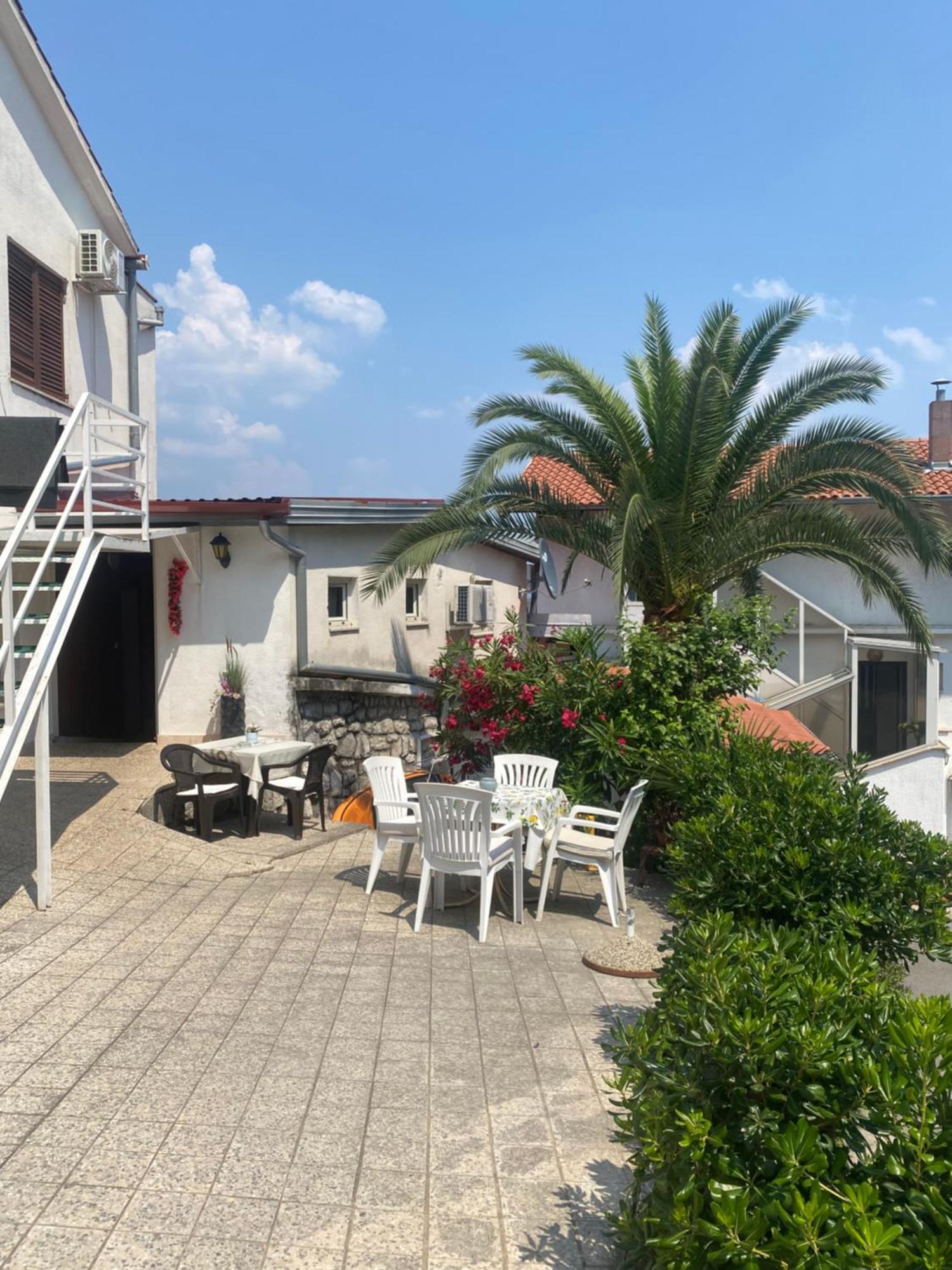 Villa Salyna Icici Luaran gambar
