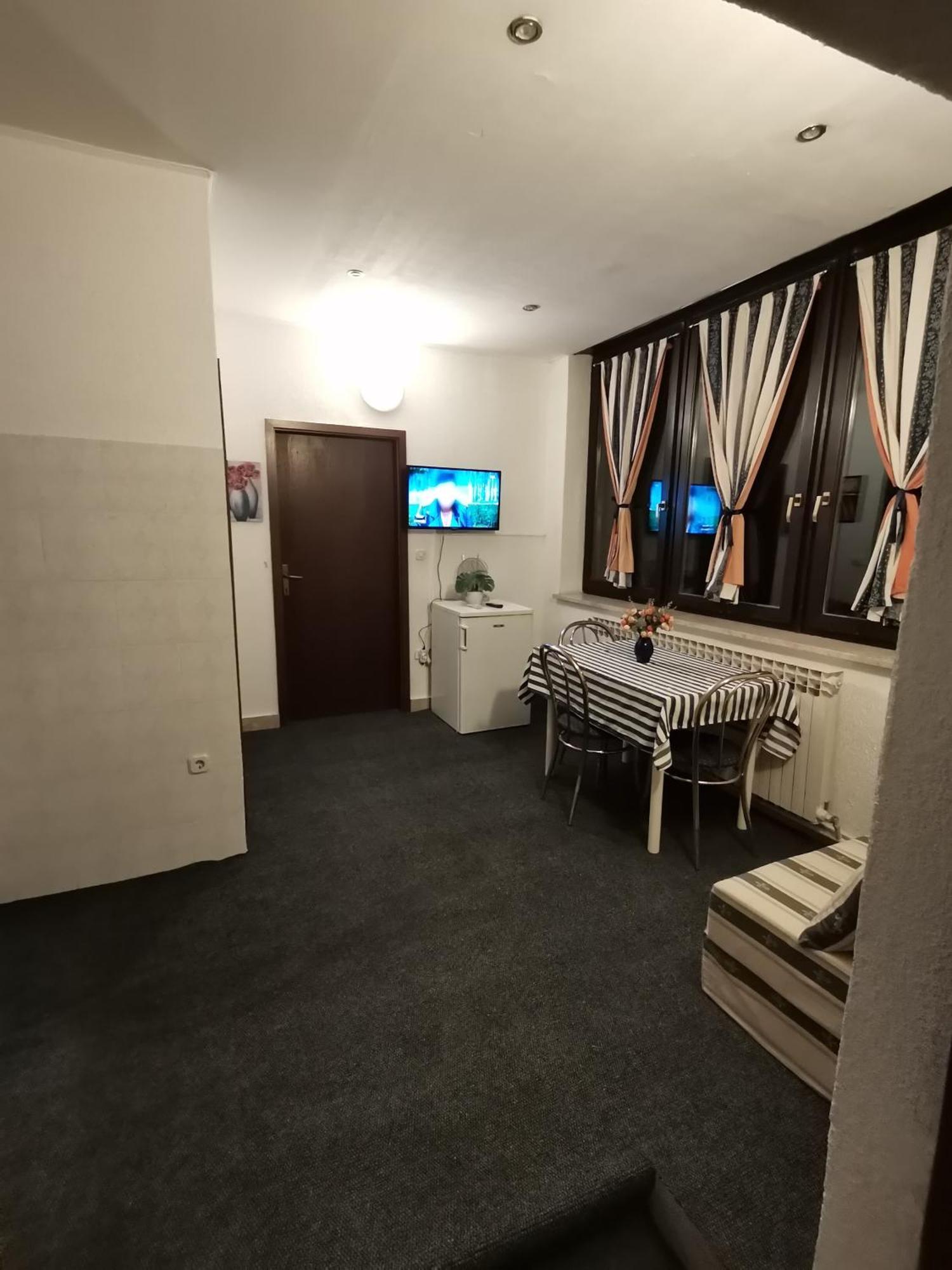 Villa Salyna Icici Luaran gambar